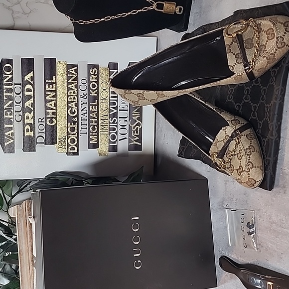 Gucci Shoes - Gucci Closed Toed Heels